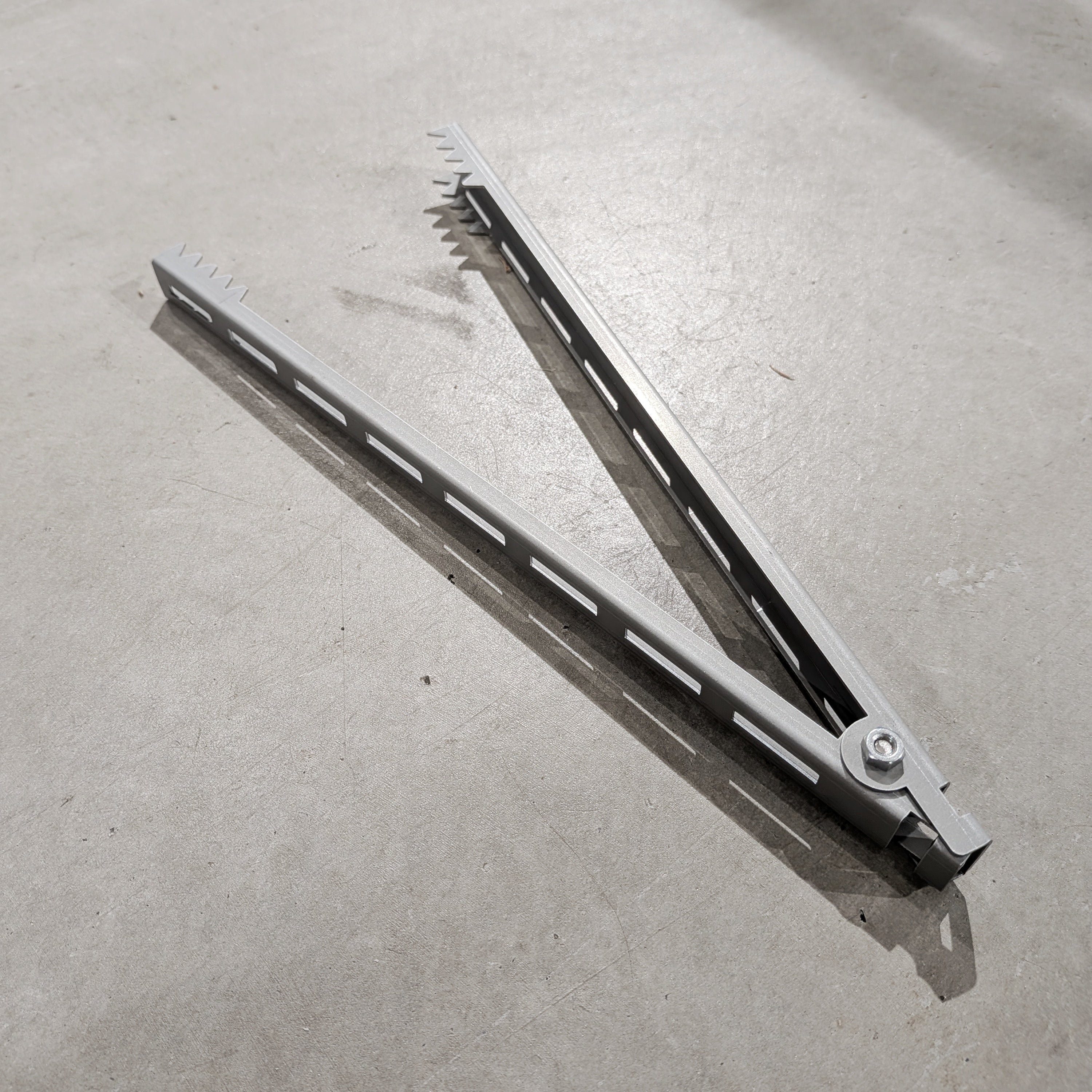 Traveler's Tong「Barrette」
