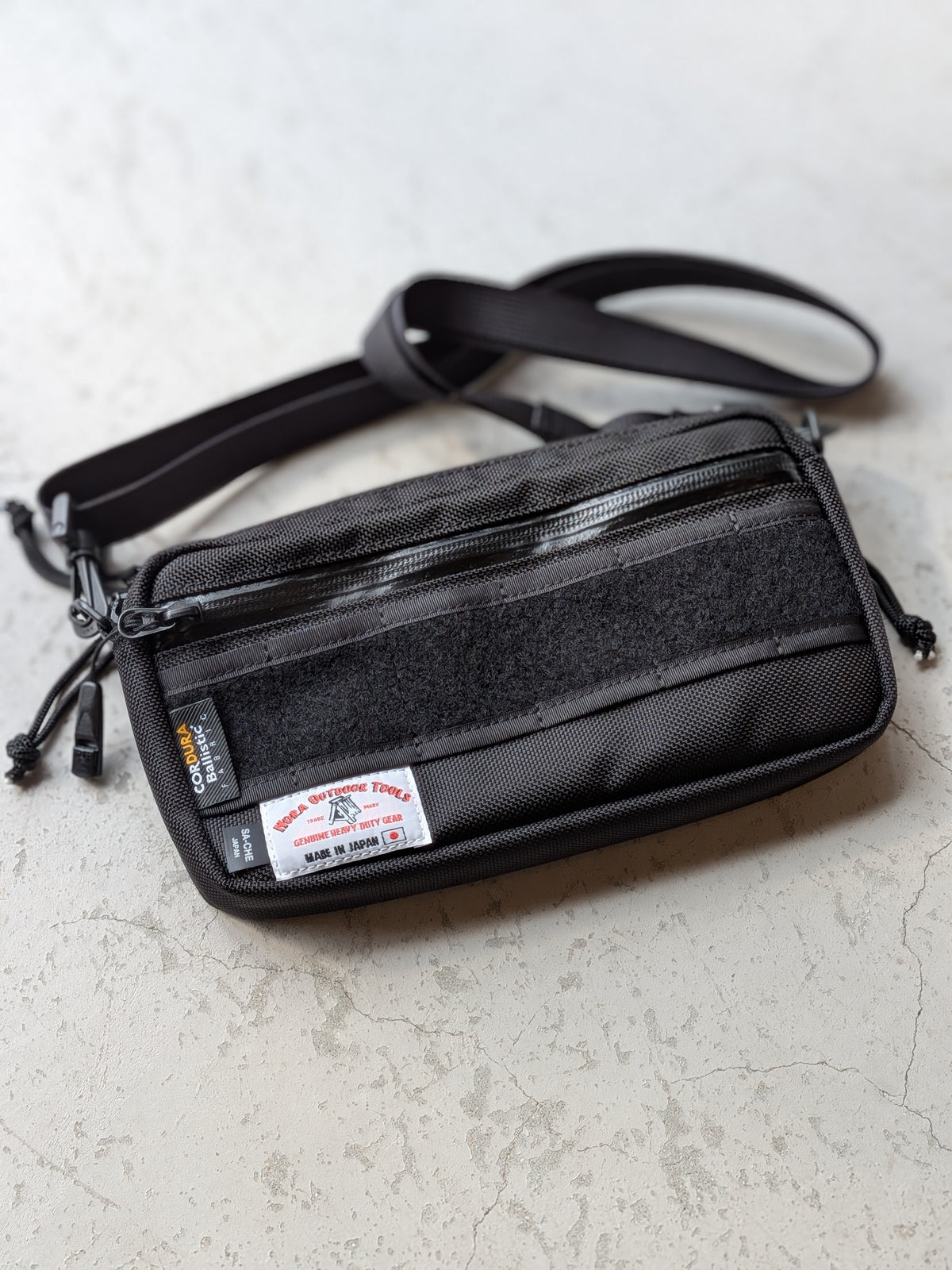 GOLIATH — Compact Travel Organizer